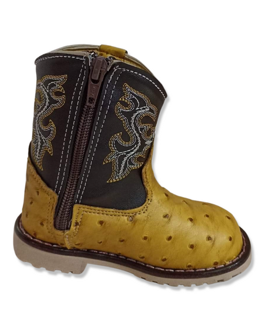 Botita vaquera para niñitos tipo avestruz en color mantequilla