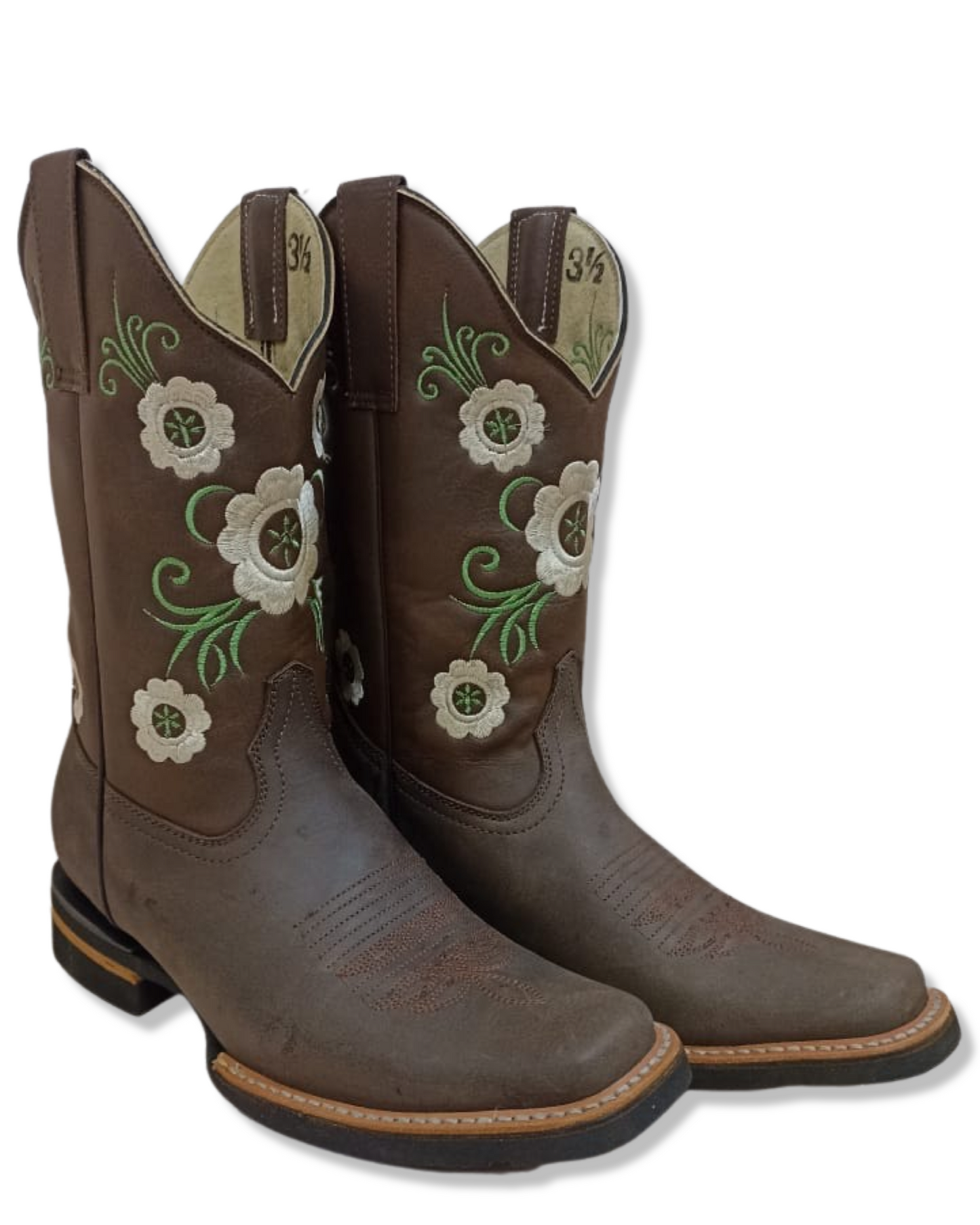 Bota para dama color cafe con flores blancas